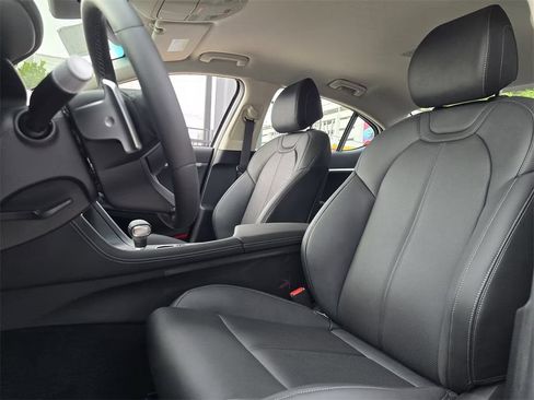 New 2026 Genesis G70 2.5T AWD/4WD image 12