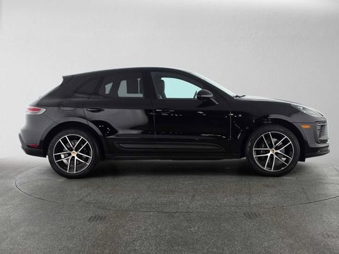 Used 2024 Porsche Macan AWD/4WD image 6