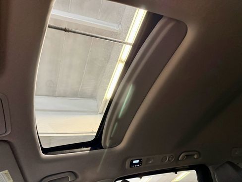 Used 2014 Honda Odyssey EX-L image 17