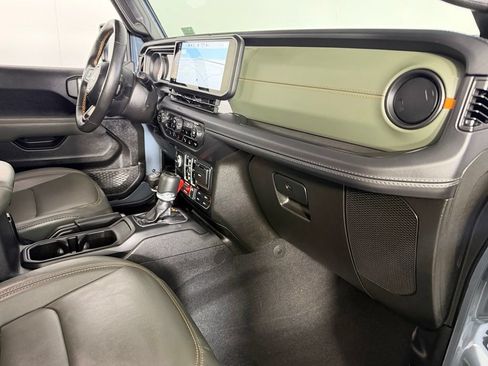 Certified 2024 Jeep Gladiator Mojave AWD/4WD image 30
