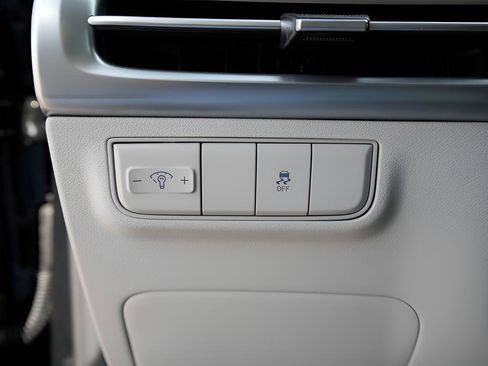 Used 2026 Hyundai Tucson SE FWD image 24