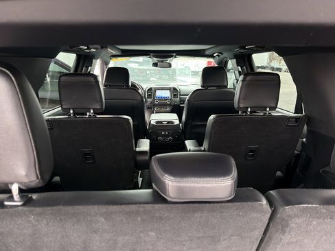 Used 2021 Ford Expedition Limited image 18