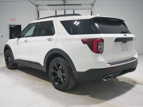 Certified 2022 Ford Explorer ST w/ Equipment Group 401A image 7