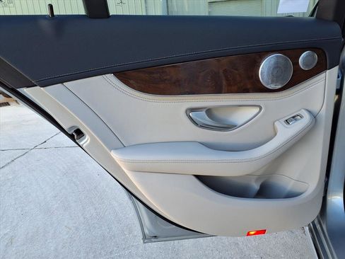 Used 2015 Mercedes-Benz C 300 4MATIC Sedan image 16