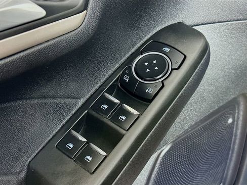 Used 2022 Ford Escape SEL image 7