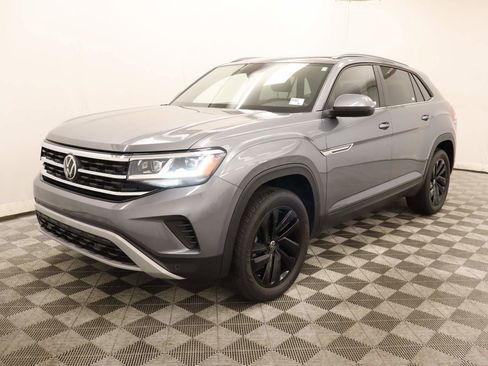 Used 2022 Volkswagen Atlas Cross Sport SE w/ Panoramic Sunroof Package image 1