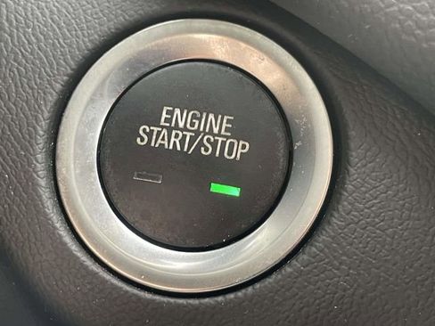 Used 2023 Chevrolet Equinox LT image 21