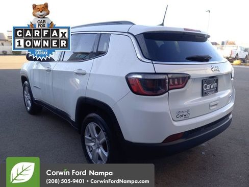 Used 2022 Jeep Compass Latitude image 5