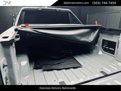 Used 2026 Chevrolet Silverado EV LT AWD/4WD image 45