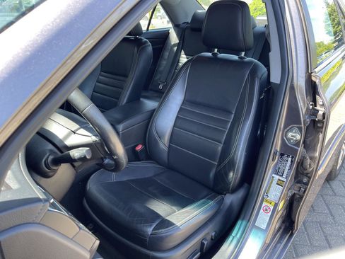 Used 2015 Toyota Camry XLE FWD image 12