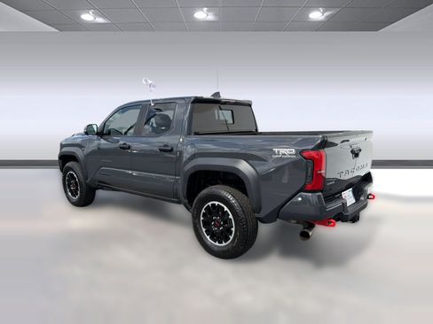 Certified 2024 Toyota Tacoma TRD Off-Road AWD/4WD image 3