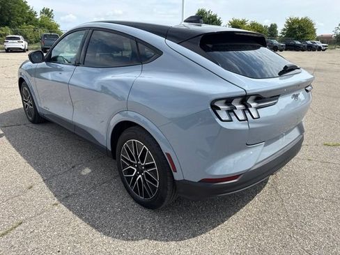 Used 2025 Ford Mustang Mach-E Premium AWD/4WD image 5