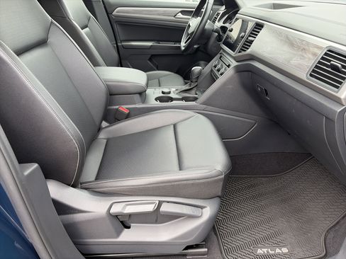 Used 2020 Volkswagen Atlas Cross Sport SE AWD/4WD image 29