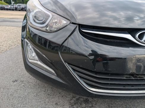 Used 2015 Hyundai Elantra SE w/ Option Group 03 FWD image 9
