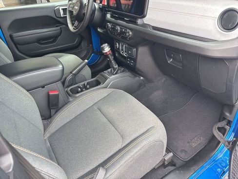 Used 2024 Jeep Wrangler Sport S image 14