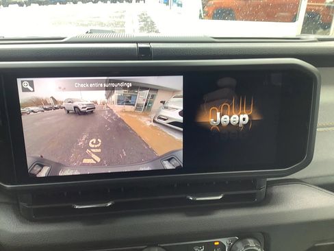 New 2026 Jeep Gladiator Sport image 14