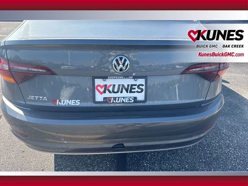Used 2019 Volkswagen Jetta S image 11