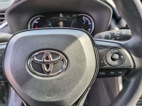Certified 2025 Toyota RAV4 XLE image 16