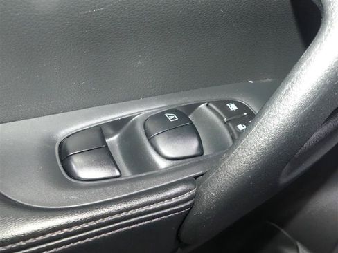 Used 2020 Nissan Rogue S AWD/4WD image 20