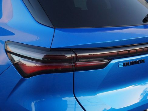 New 2026 Chevrolet Equinox EV RS image 30