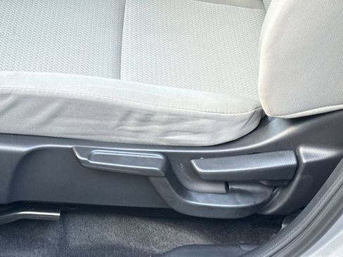 Used 2022 Honda HR-V LX image 14