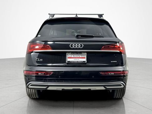 Used 2023 Audi Q5 2.0T Premium w/ Convenience Package AWD/4WD image 4