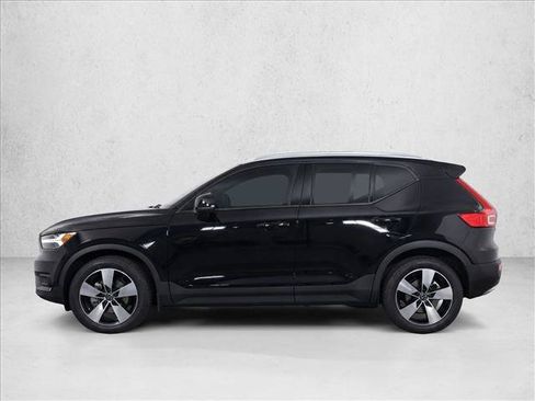 Used 2022 Volvo XC40 T5 Momentum AWD/4WD image 4