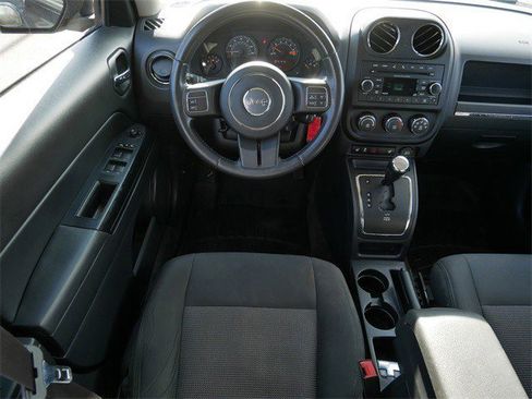 Used 2015 Jeep Patriot Latitude image 10