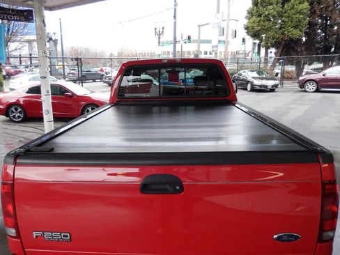 Used 2004 Ford F250 Lariat image 12