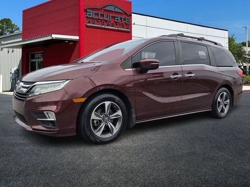 Used 2018 Honda Odyssey Touring image 1