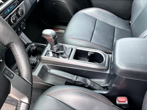 Used 2022 Toyota Tacoma TRD Pro AWD/4WD image 14