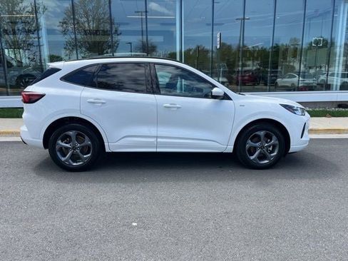 Used 2023 Ford Escape ST-Line Select w/ Tech Pack #2 AWD/4WD image 10