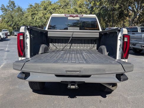 Used 2025 GMC Sierra 2500 Denali Ultimate w/ Max Trailering Package image 13