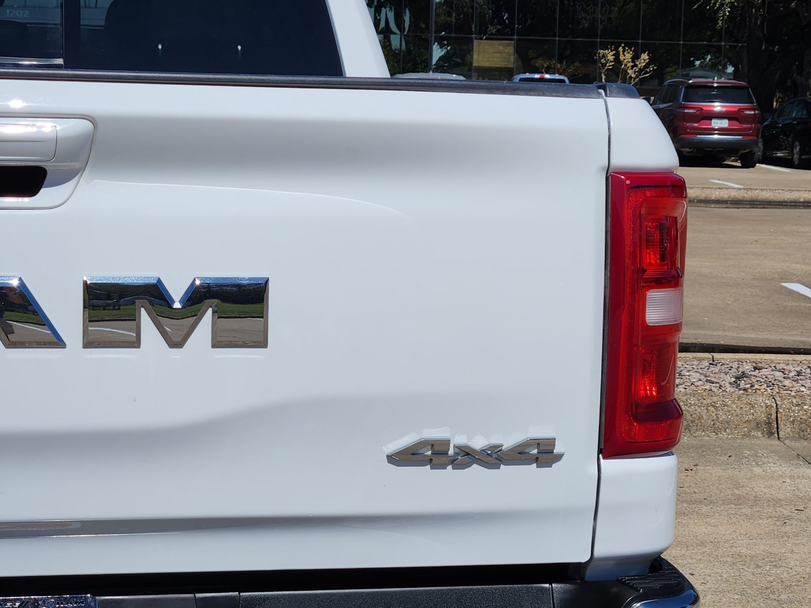 Used 2026 RAM 1500 Laramie AWD/4WD image 16