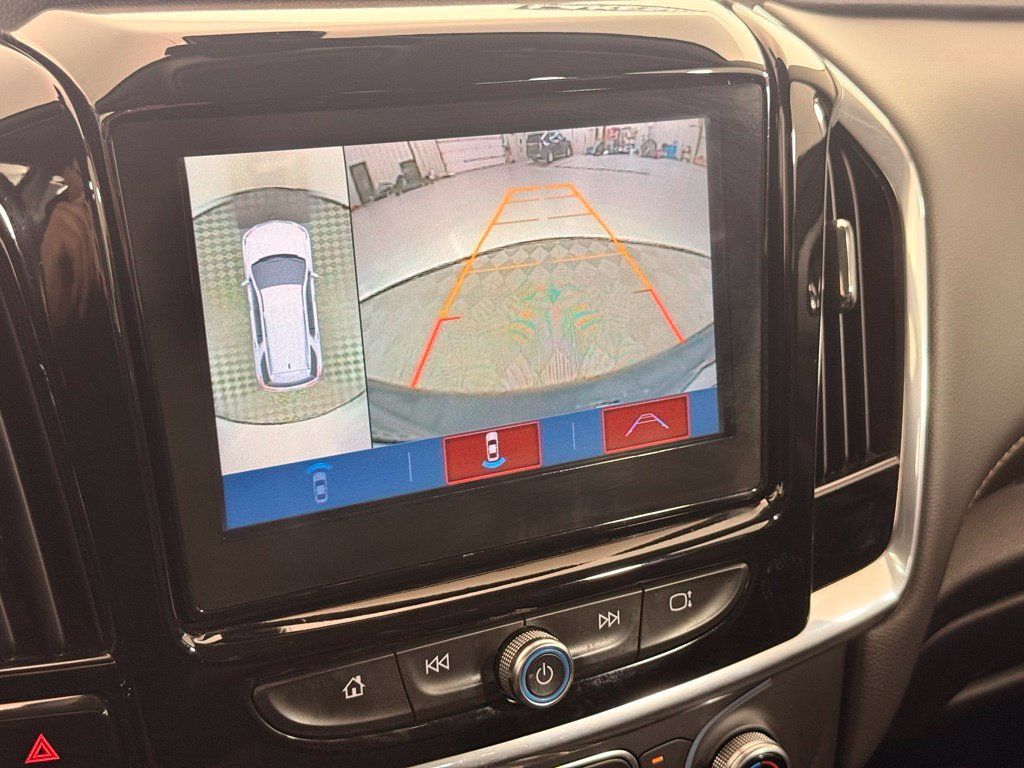 Used 2019 Chevrolet Traverse RS w/ LPO, Floor Liner Package FWD image 35