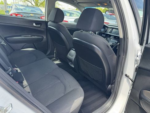 Used 2019 Kia Optima LX FWD image 15