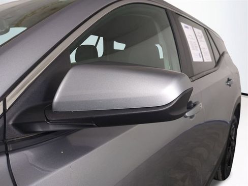 Used 2024 GMC Terrain SLE FWD image 12