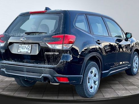 Used 2021 Subaru Forester AWD/4WD image 6