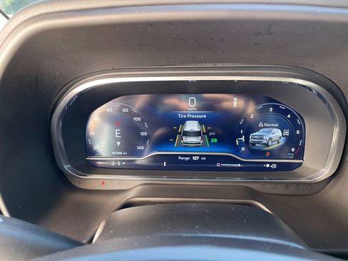 Used 2024 Chevrolet Tahoe RST w/ Luxury Package image 29