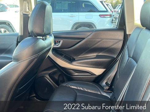 Used 2022 Subaru Forester Limited image 26
