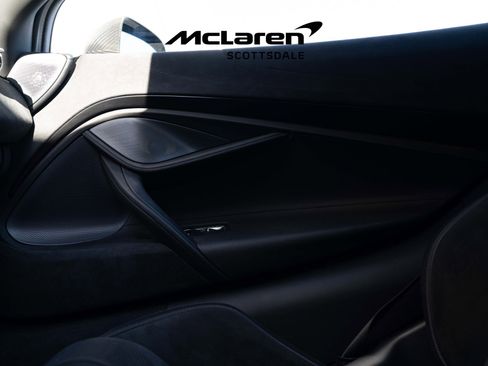 Used 2022 McLaren 720S Luxury image 30