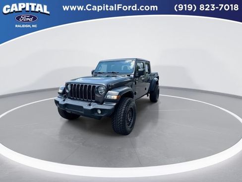 Used 2020 Jeep Gladiator Sport w/ Quick Order Package 24S AWD/4WD image 4