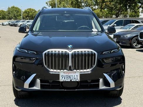 Used 2026 BMW X7 xDrive40i w/ Premium Package AWD/4WD image 4