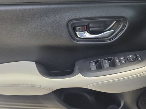 Certified 2024 Honda HR-V LX image 26