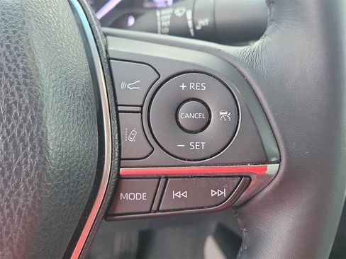 Certified 2018 Toyota Camry XLE image 23