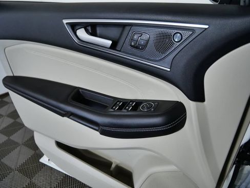 Certified 2023 Ford Edge Titanium AWD/4WD image 25