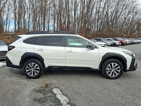 Certified 2023 Subaru Outback Premium image 8