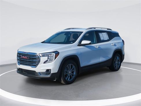 Used 2022 GMC Terrain SLT image 1