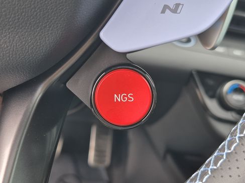 New 2026 Hyundai Elantra N FWD image 36