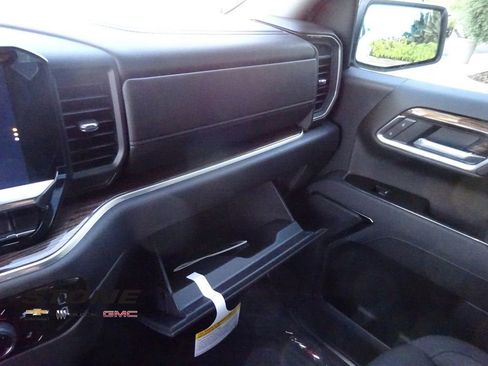 New 2026 Chevrolet Silverado 1500 RST w/ Z71 Off-Road Package AWD/4WD image 28